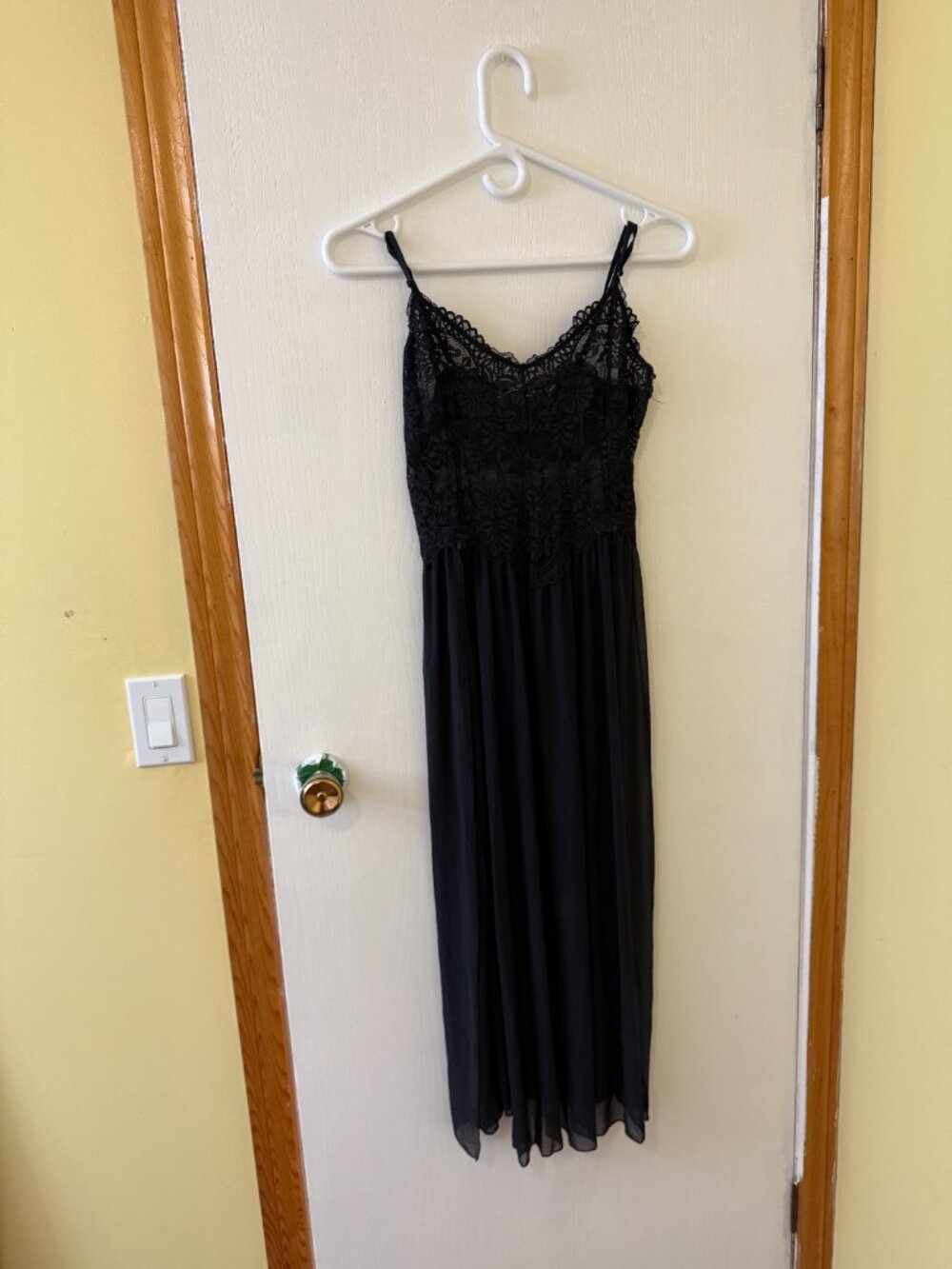 La Vie En Rose Black Lace Bodice Sheer Midi Slip - Picture 3 of 3
